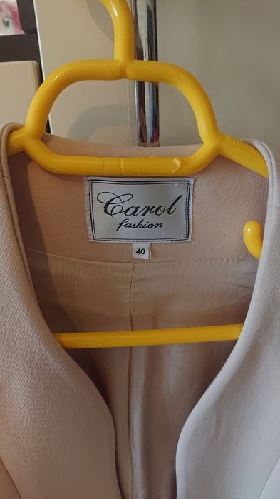 Costum făcut de creatori de modă