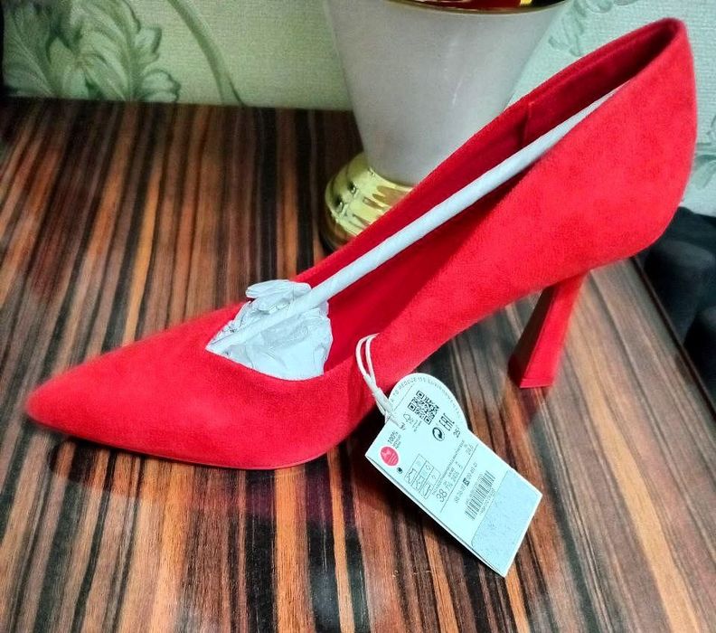 Женские туфли 38 новые