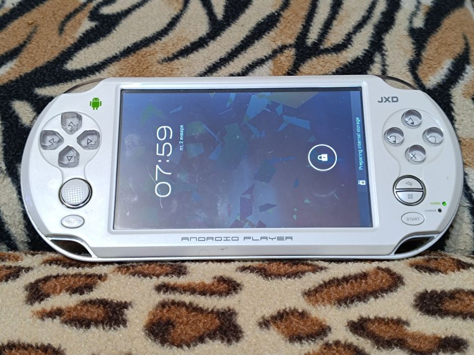 Продам игровой планшет для детей.