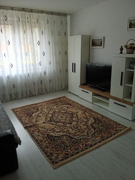 Închiriez apartament 2 camere   Tomis 2, Constanța.