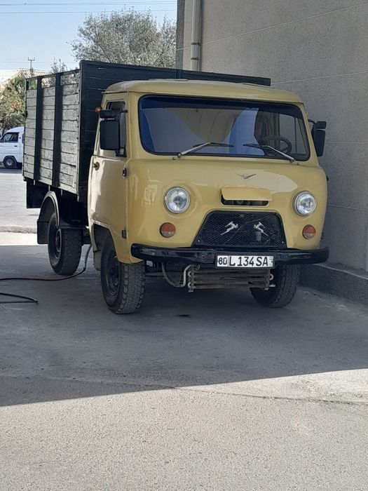 UAZ sotiladi Metan/Bezin