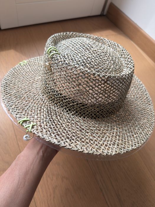 Дамска шапка за лятото