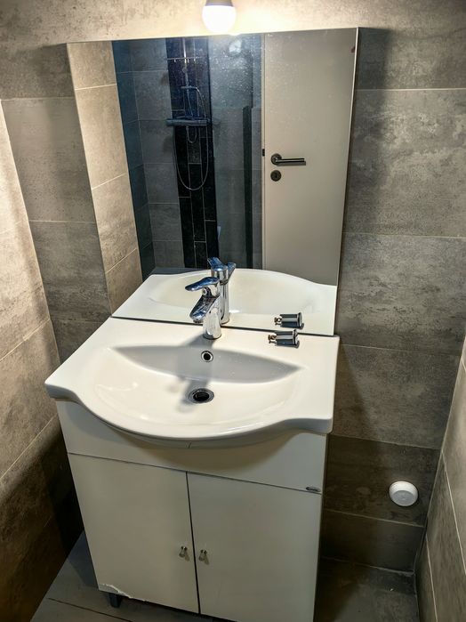 Vand mobilier baie