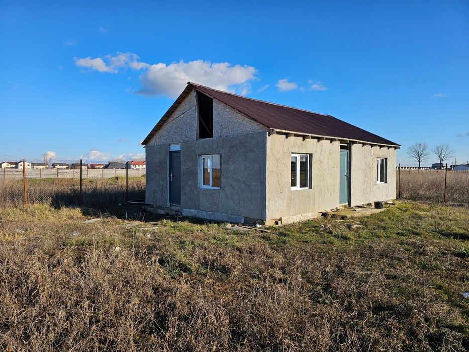 Teren 414 mp + casă în construcție | Teghes – Domnești | lângă A0