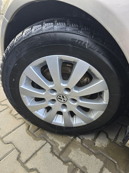 Vând golf 5 cu motor de 1.9 diesel