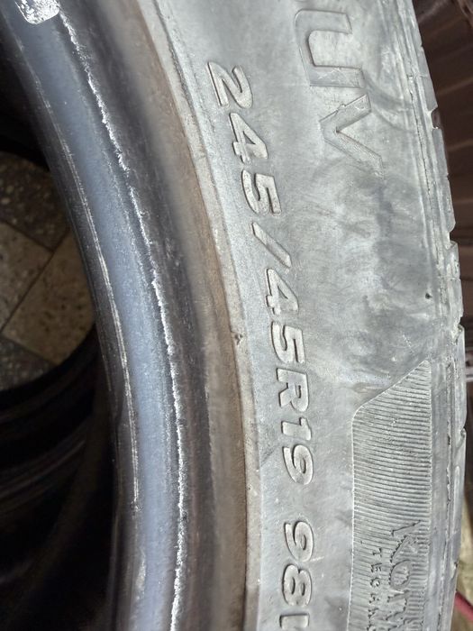 Продам летнию резину размер 245/45/19