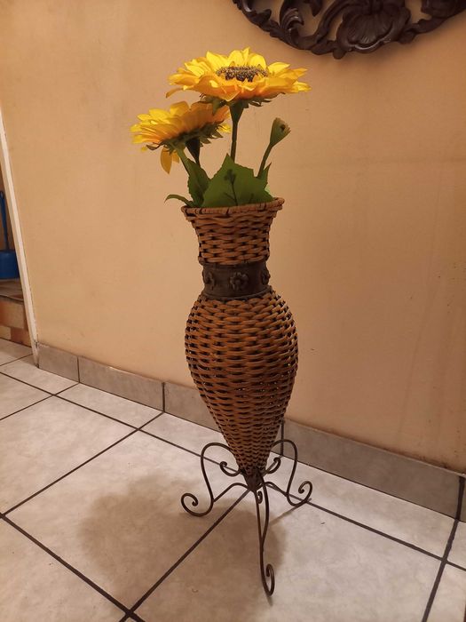 Плетена ваза ракита
