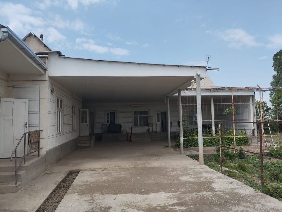 Яшаш учун тайёр ховли