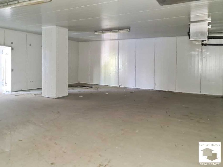 111344 Склад на две нива, с товарна рампа и магазин, в кв. Чолаковци