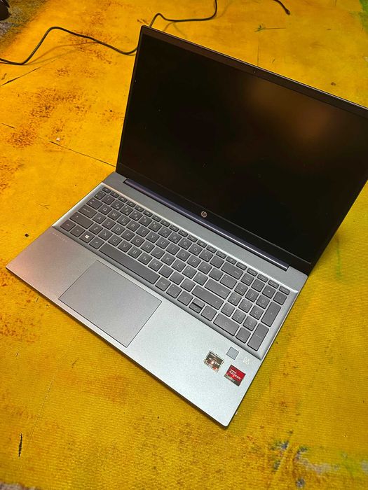 Laptop Hp pavilion 15-eh1xxx, Ryzen 3 gen 5