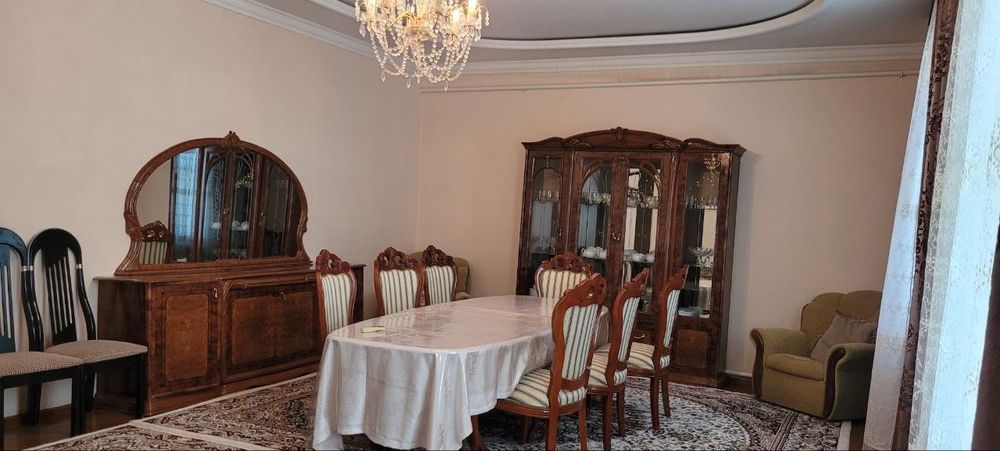 Жилой дом с участком