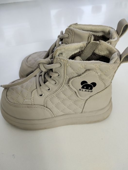 Продам зимнюю обувь