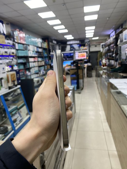 Iphone 15 pro max natural