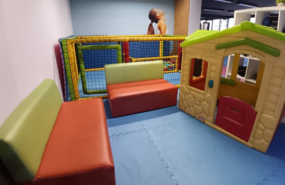 Детски кът с мебели