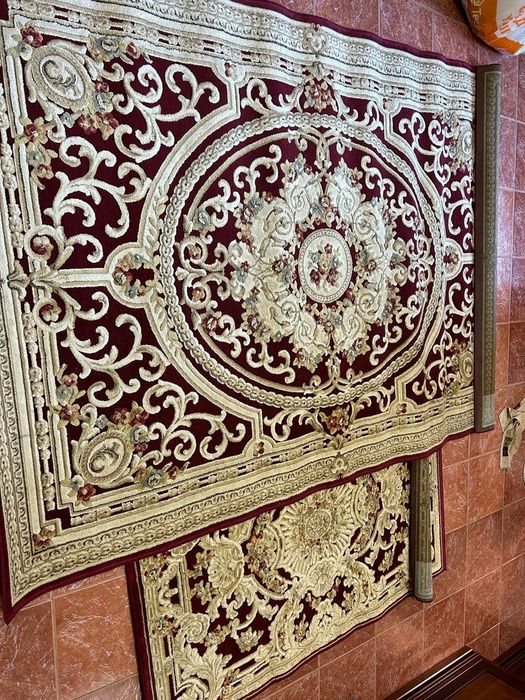 Ковры продается бу