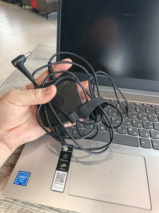 Lenova notbook 2022 yil