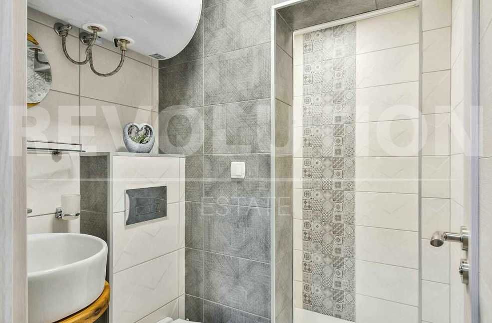 Дава се под наем Четиристаен апартамент в Варна, Център - 103 кв.м за 1196.97 € - Снимка #8