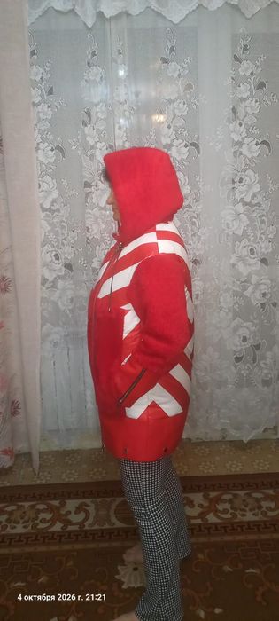 Продам шикарную куртку.