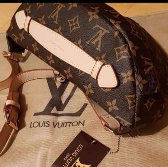 Borseta LV,super model, feronerie metalica inscriptionata, saculet