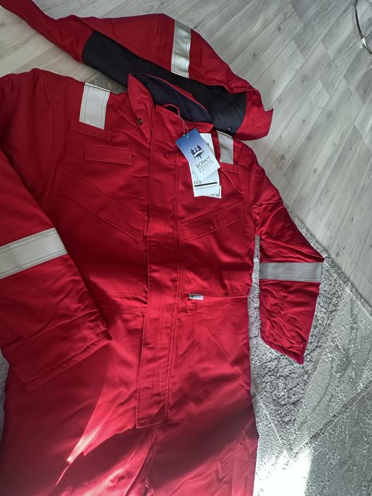 Зимний комбинезон размер М