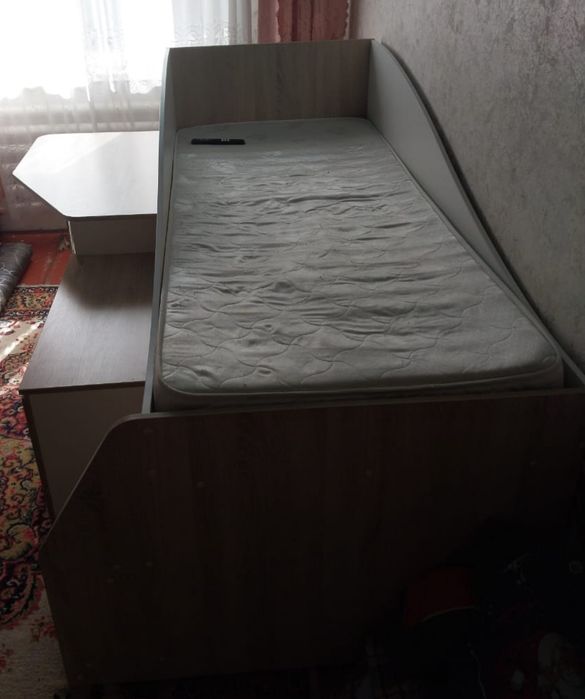 Кровать подростковая