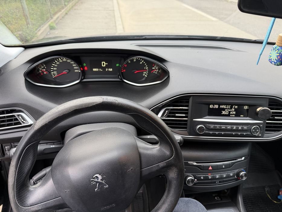 Peugeot 308 1.6 Hdi diesel 2015