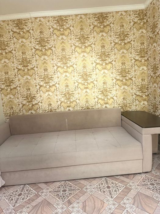 Продам диван 80000