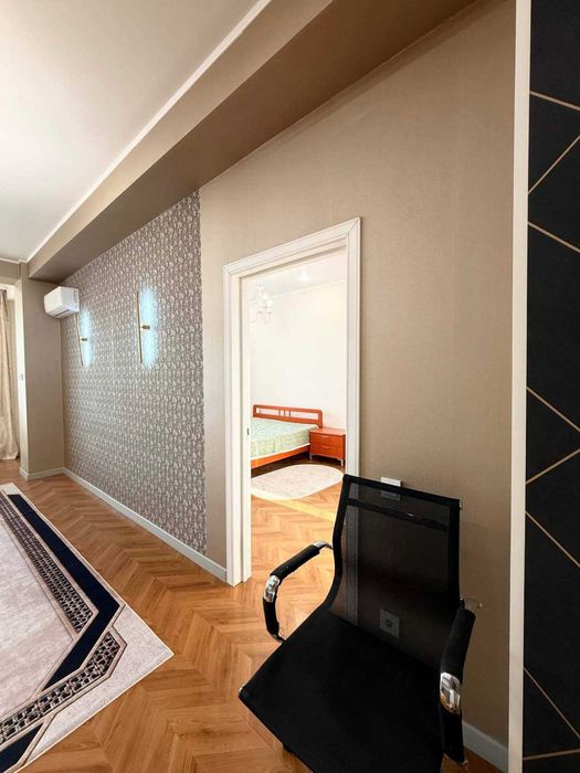 Сдаю просторную 2х ком квартиру 2/5/5 на Чиланзаре Ор-р Мукуми P6