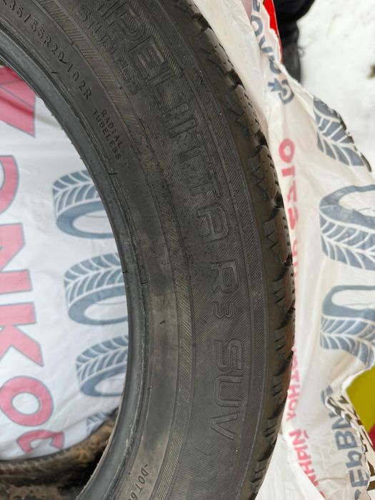 Продам комплект шин 235/55/R20