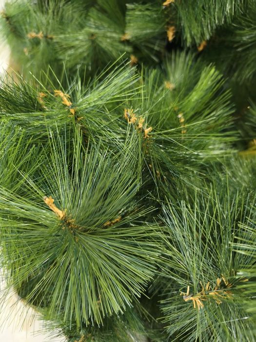 Продам ёлку размер 2,10