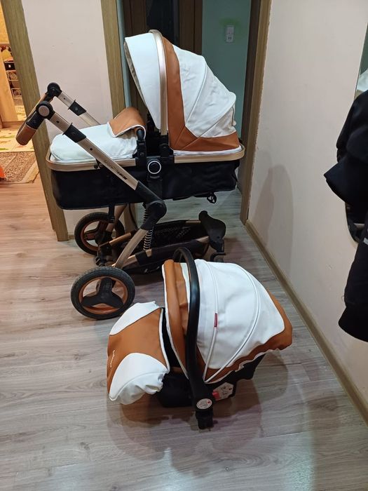 Продам детские вещи