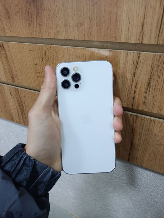 Iphone 12pro sotiladi