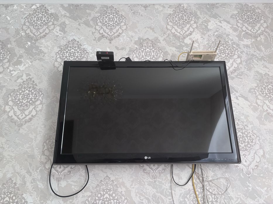 Продам телевизор LG