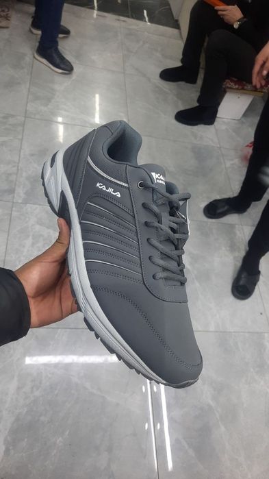 Krasofka 50 razmerli bundan ham kotta razmerlari bor. Sifati alo.