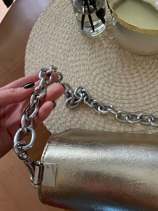 Стилна дамска чанта