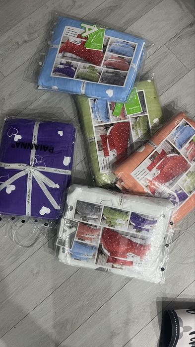 Продам постельные комплекты