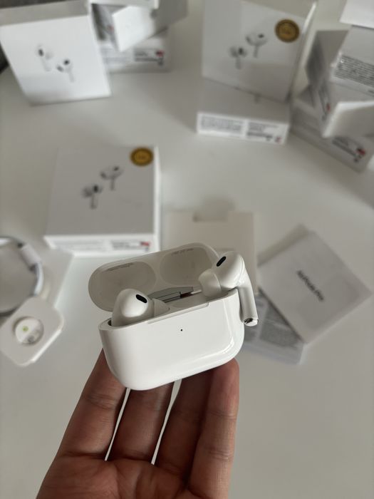 Новые Air pods Pro с гарантей!