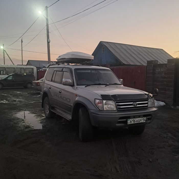 Багажник на авто белый