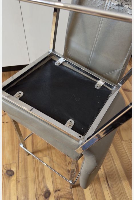 Vand 4 scaune Mobexpert