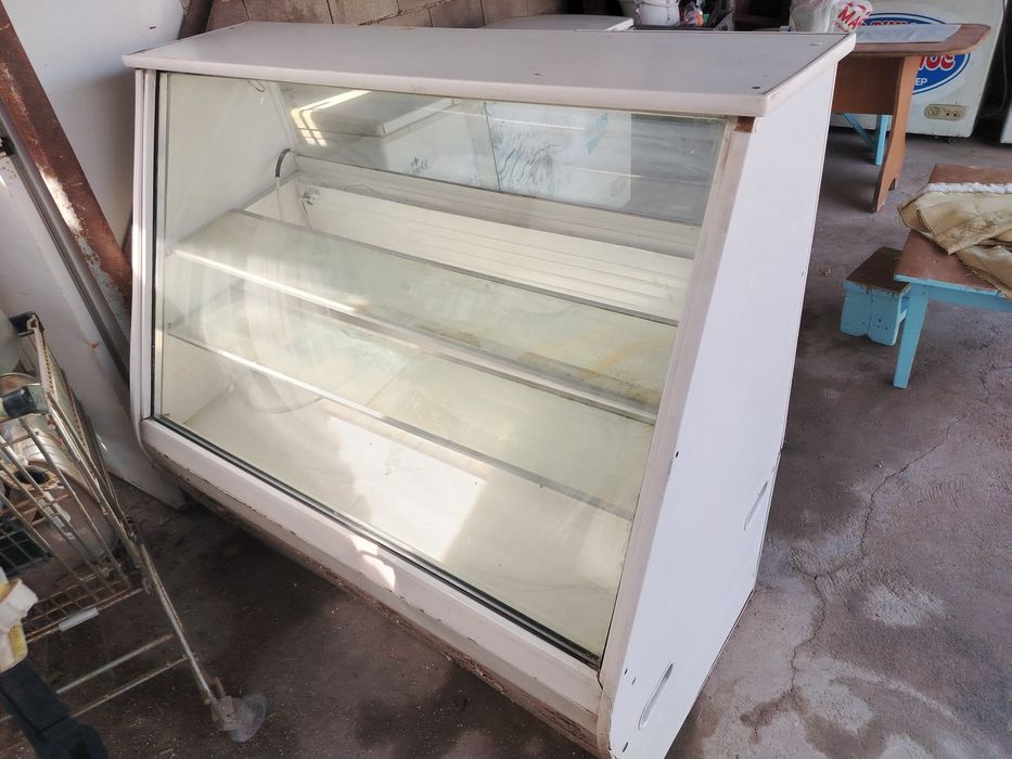 Продам морозильник