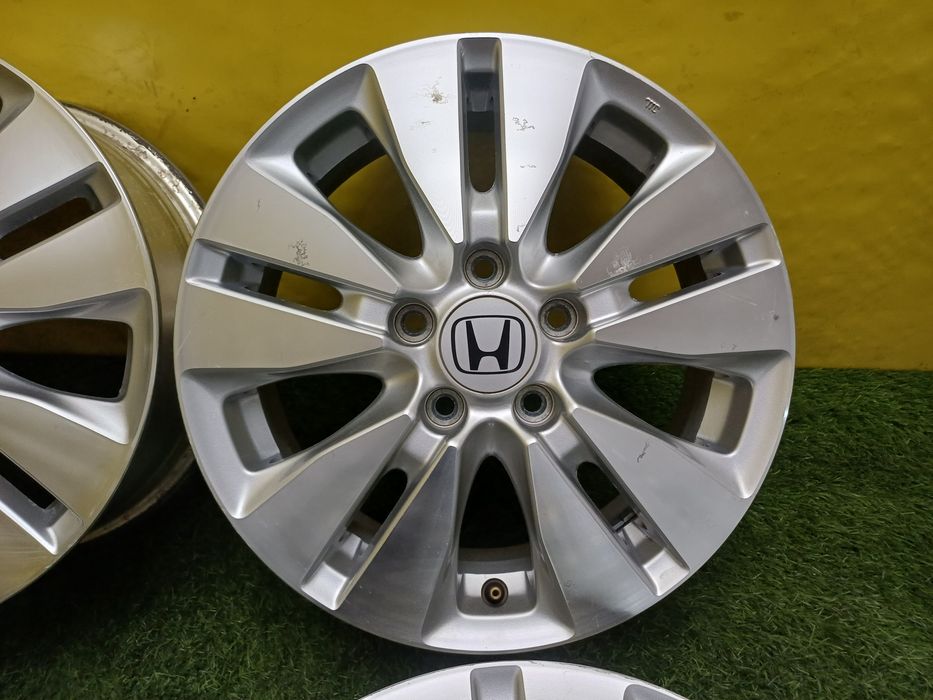 Диски R16 5x114.3 на Honda и другие.
