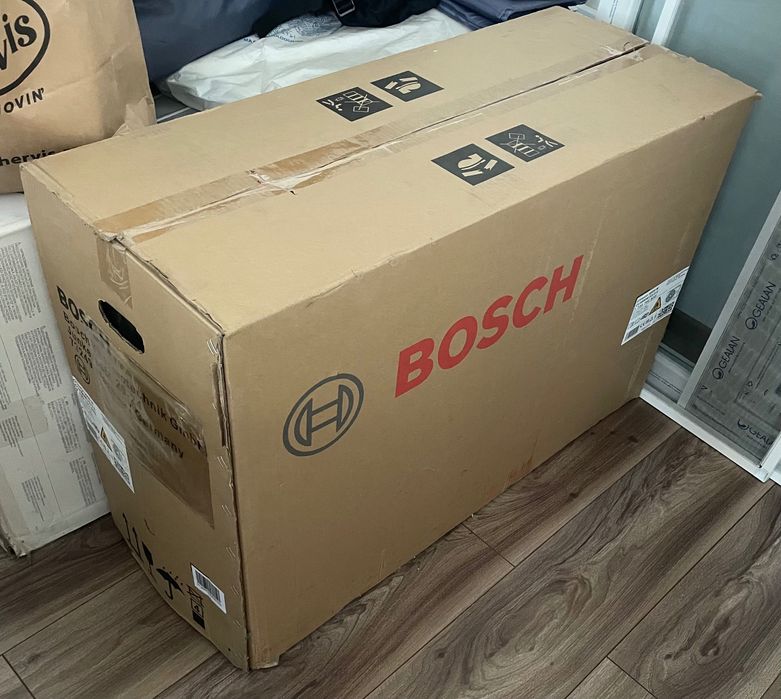Climă/ Aer condiționat BOSCH Climate6000i cu două unități 1x 12.000 BTU și 1x 9.000 BTU.