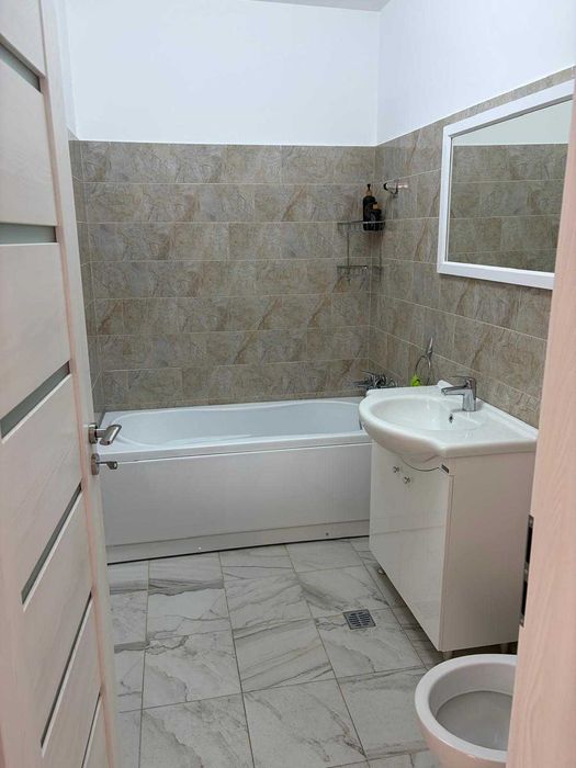 Apartent 2 camere de inchiriat zona aparatori