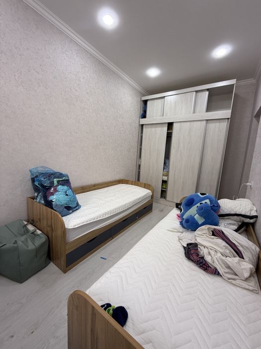 Продаётся 3-комнатная квартира с капитальным ремонтом в Чирчике