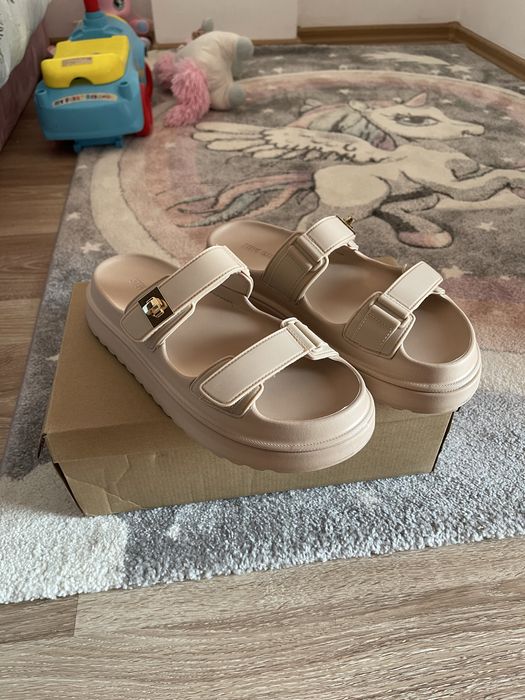 Сандали Steve madden