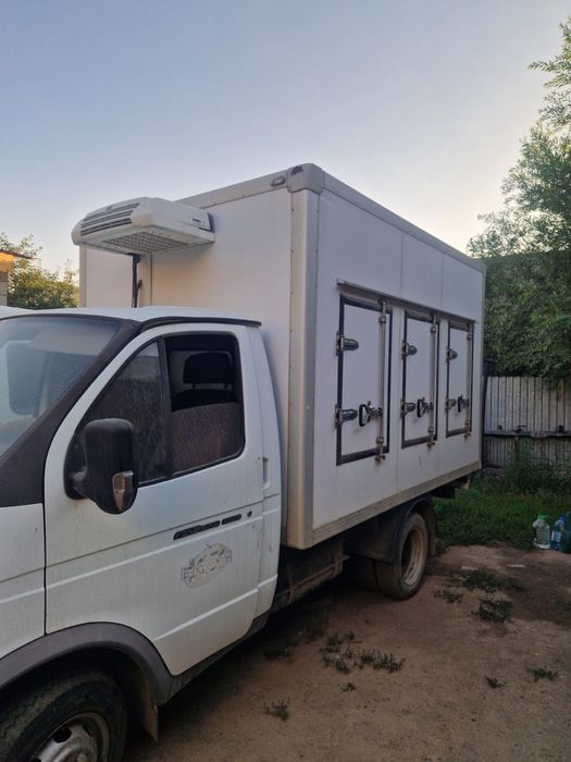 Будка с рефрижератором