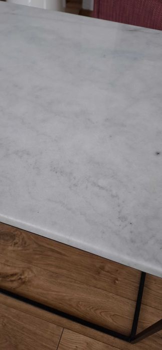 До 13.04. за 220€*Холна маса с плот мрамор