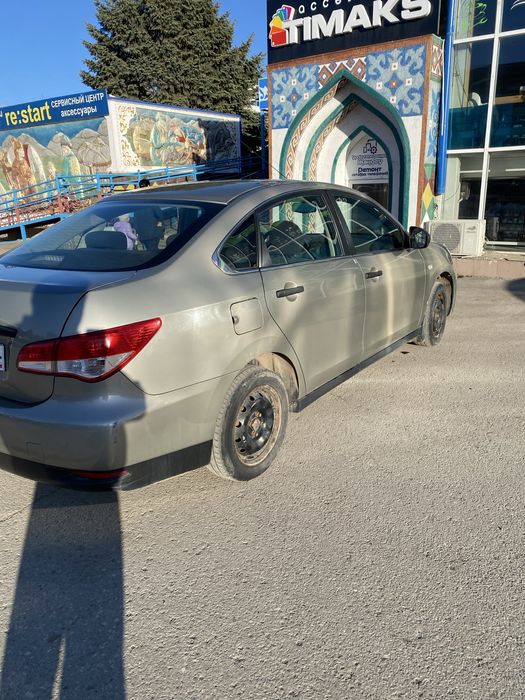 Nissan almera срочно