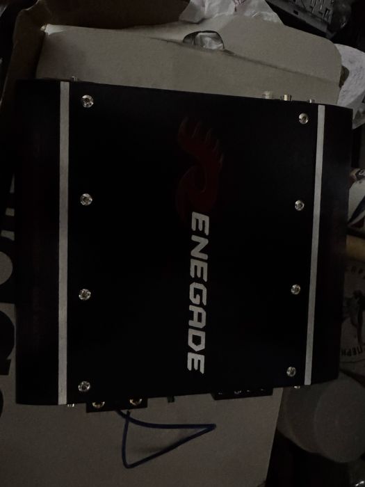 Автомобилен усилвател Renegade 550S MK3 (Перфектно състояние)