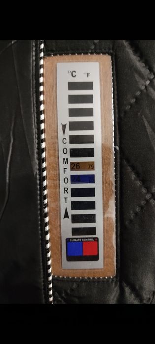 Классная красивая куртка.